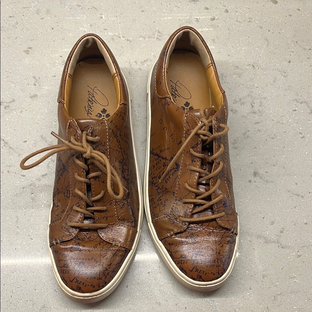Patricia Nash Uma map pattern leather sneakers - Picture 4 of 10